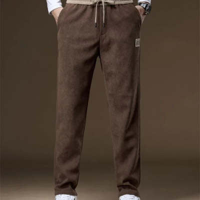 Large Number Of Young And Middle-aged E-Commerce & Business Casual Trousers